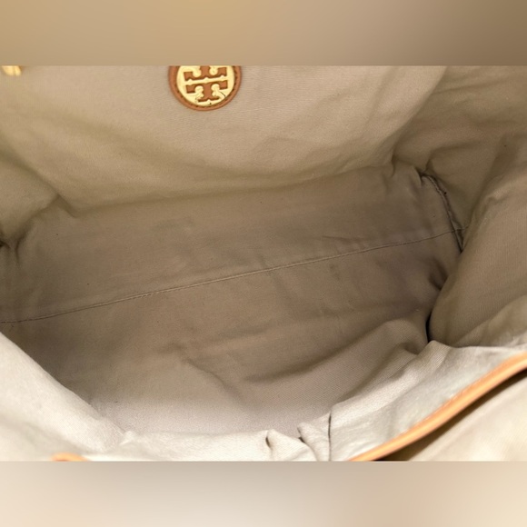 Tory Burch Dana Grayish Beige Wool/Leather Tote Bag Purse - Picture 9 of 16